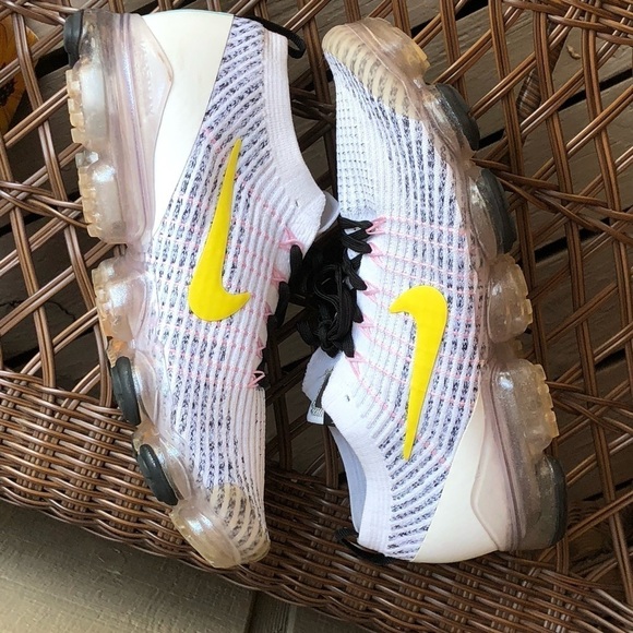 Nike Air VaporMax Flyknit 3 'White Dynamic Yellow' AJ6900-103 size 9.5 - Picture 9 of 16